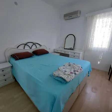 Cozy Flat In A Great Location *